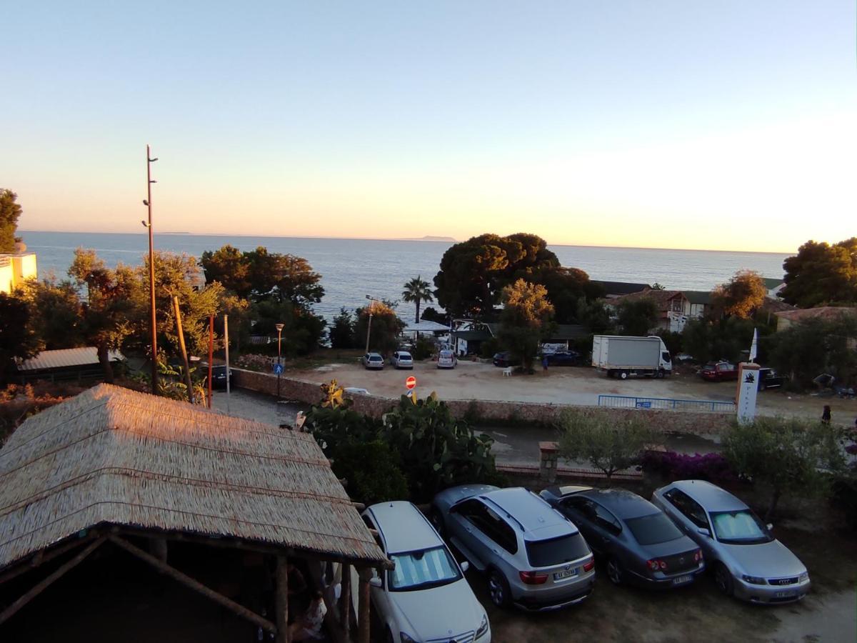 Guesthouse Vila Druri Dhërmi Exteriér fotografie